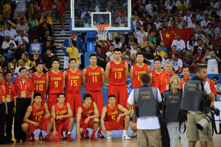 kaiyun sports官网-朱芳雨：这支中国男篮又让我热血澎湃 曾经的男篮精神又回来了